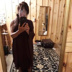 Meet your Posher, Yvette